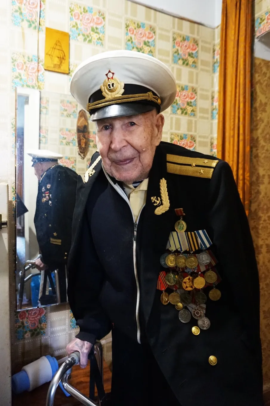 Ветераны Балахнинского округа поздравляли с Днем Победы своего земляка, ветерана - Рязанова Виталия Николаевича, которому исполнилось 102 года, Он героически защищал Севастополь!