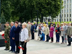 Сегодня,  Совет ветеранов Нижегородской области совместно с Советом ветеранов города Нижнего Новгорода принял участие в торжественном митинге, посвященном Дню Памяти и Скорби.
