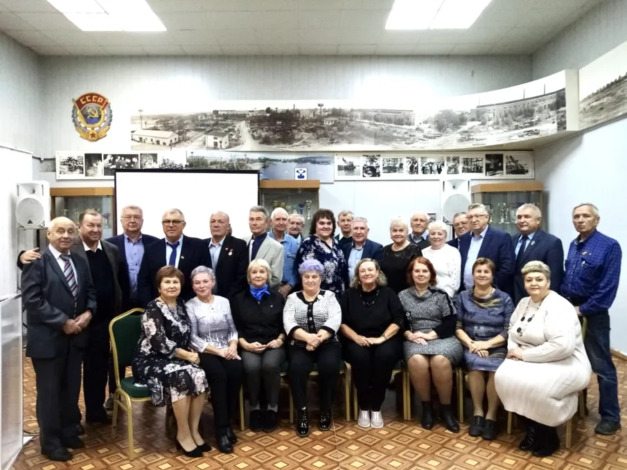 29 октября 2024г, в день 106 годовщины основания ВЛКСМ, в д/к "Теплоход" состоялась встреча бывших председателей комсомольских организаций г. Бор.