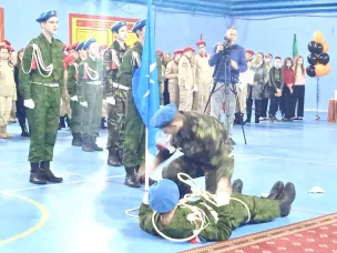 25 ноября 2022 г. Председатель Совета ветеранов войны, труда, Вооруженных Сил и правоохранительных органов Нижегородской области Захаров А.В. принял участие в работе Фестиваля юнармейских отделений и военно-патриотических клубов Нижегородской области «От древней Руси до новой России»