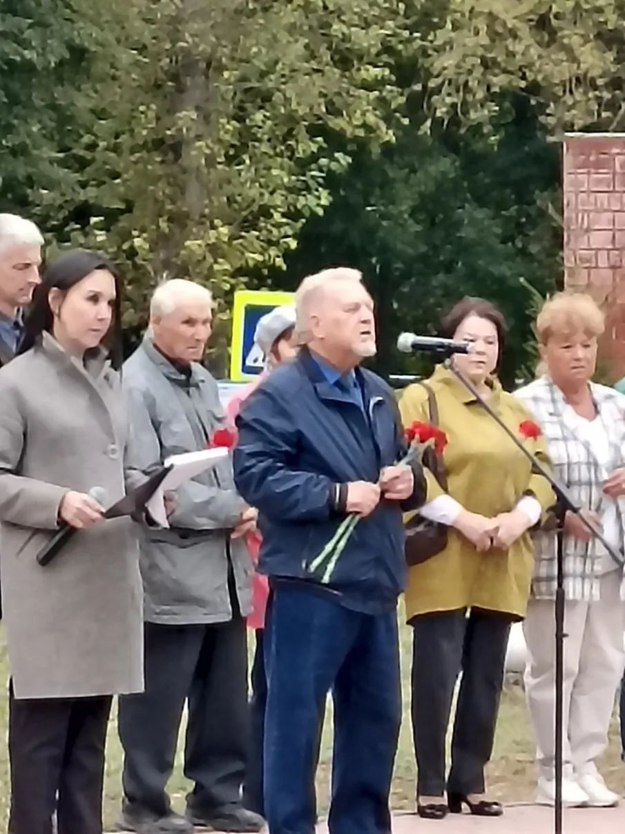 На митинг, посвящённый Дню cолидарности в борьбе с терроризмом, павловчане собрались 3 сентября у памятника защитникам Отечества.