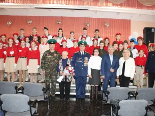 В канун Дня Героев Отечества прошло торжественное мероприятие в МБОУ Школа 41.