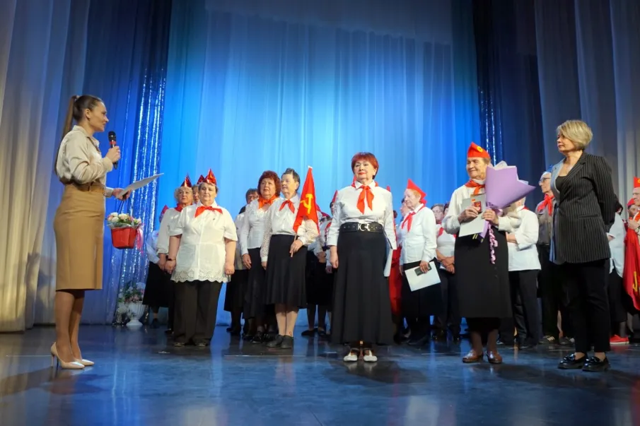 20 мая Совет ветеранов города Балахны провел вечер отдыха- для пенсионеров- пионеров, приуроченный к празднованию 100- летия ПИОНЕРИИ.