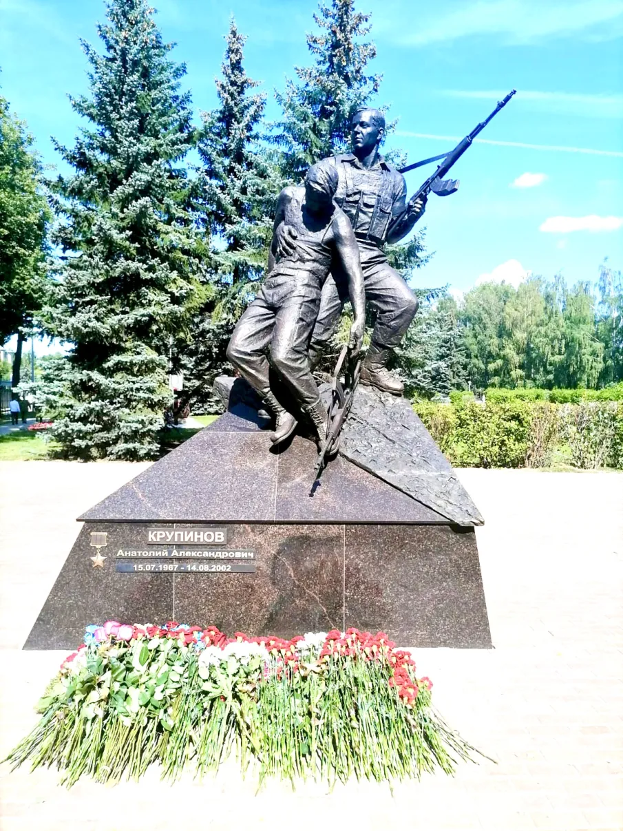 14 августа в Городце открыли памятник Герою России, капитану ФСБ Крупинову Анатолию Александровичу.