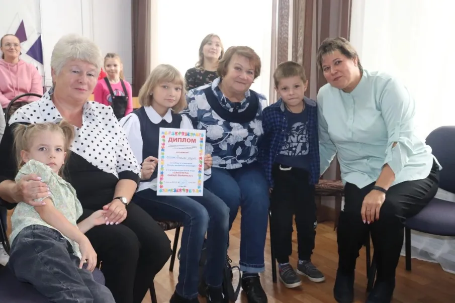 2 октября в Краснобаковском  Центре детского творчества  состоялся праздник «Хорошо нам рядышком с дедушкой и бабушкой @