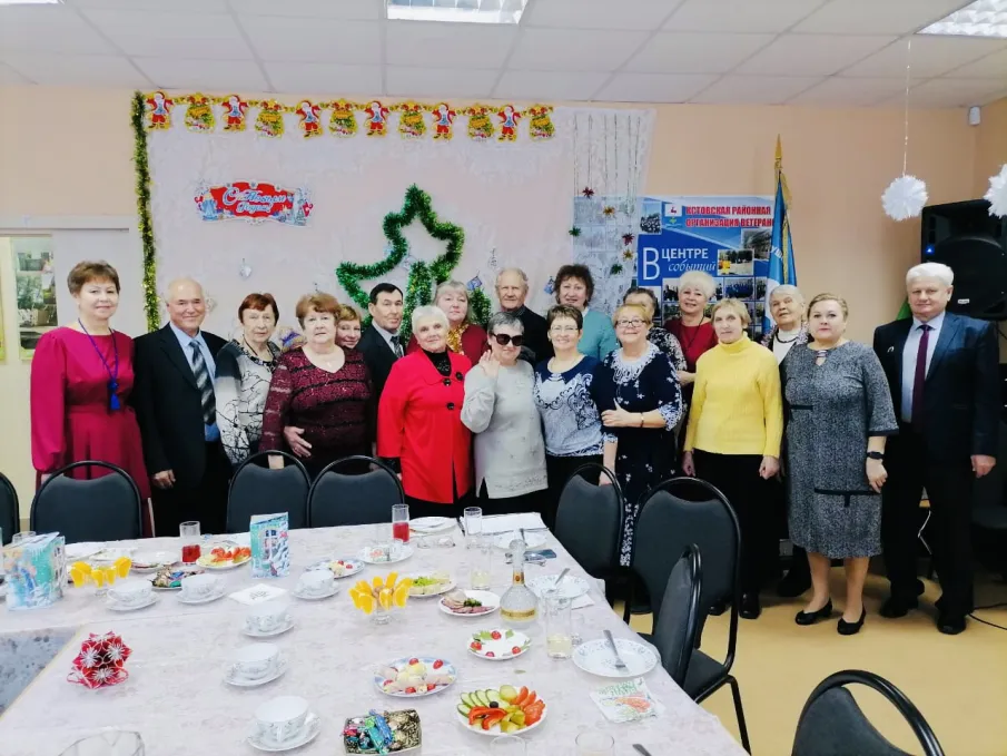 Новогодние встречи прошли в Кстовском Доме ветеранов с 21 по  24 декабря.