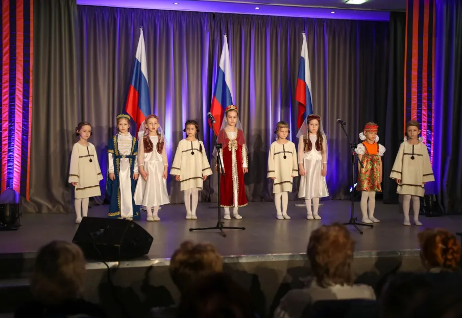 22 апреля во Дворце культуры им. Лепсе города Выксы  по инициативе Совета ветеранов, прошёл традиционный патриотический фестиваль-конкурс «Ты, Россия моя!».