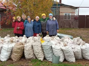 Мы вместе!  Бутурлинцы горячо откликнулись на призыв ветеранов района и представителей молодежи  оказать поддержку участникам специальной операции на Украине.