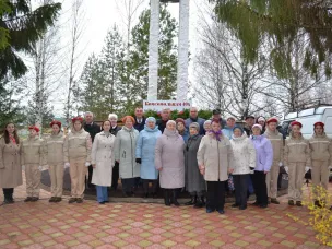 30 октября 2024 г около памятника "Комсомольцам 40-х от Комсомольцев 70-х" в центральном парке  р.п.Тонкино прошёл митинг, посвященный 106-й годовщине образования Всесоюзного Ленинского Коммунистического Союза Молодёжи.