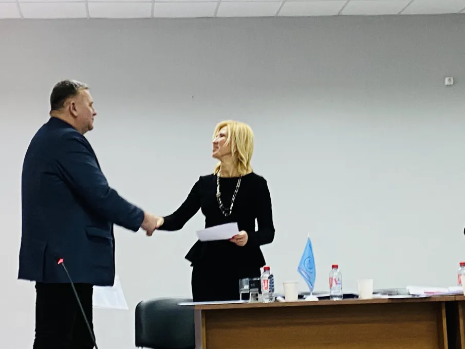 27 января на отчетной конференции женсовета Нижегородской области было подписано соглашение с Региональной общественной организацией «Нижегородский совет женщин», в лице председателя Марковой Натальи Викторовны, и Нижегородской областной общественной организацией ветеранов (пенсионеров) войны, труда, Вооруженных Сил и правоохранительных органов в лице председателя Захарова Андрея Валентиновича о долгосрочном взаимовыгодном сотрудничестве.