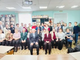 24 декабря в Ковернино в здании районной библиотеки состоялся отчёт президиума Совета ветеранов за 2021 год и смотр конкурс первичных организаций.