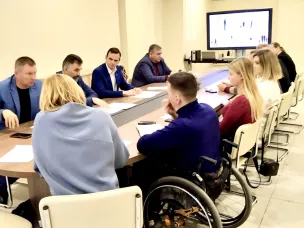 21 декабря 2022 года председатель Областного Совета ветеранов Андрей Валентинович Захаров принял участие в рабочей встрече общественных ветеранских организаций по вопросам оказания поддержки и дальнейшей социализации в обществе, возвратившихся из зоны СВО и членов их семей.